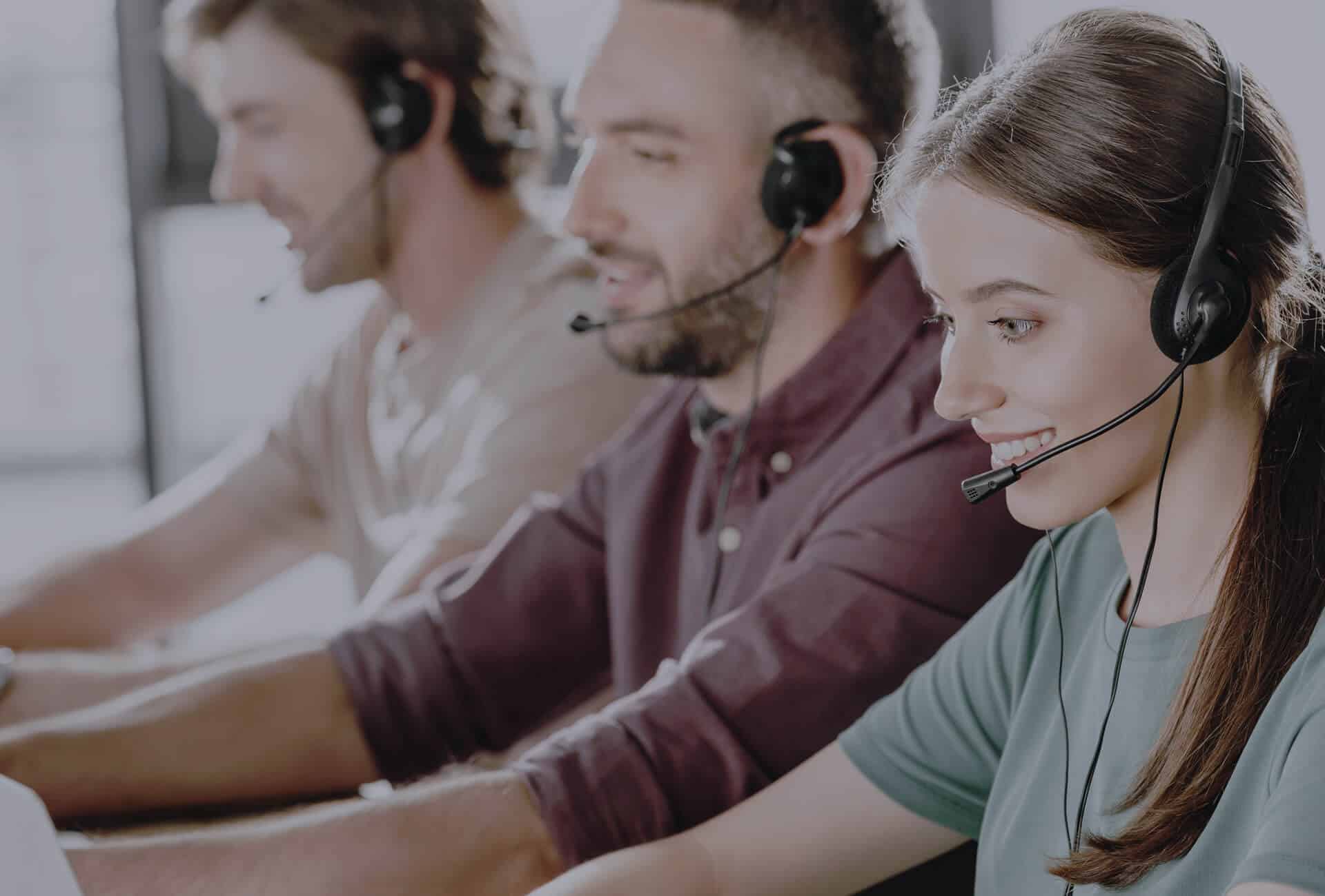 call center operators using inside sales and support